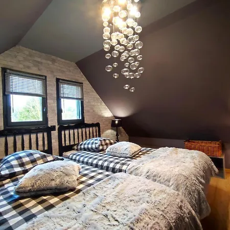 La Buissonniere, Sur Mer, Entre Et Campagne *